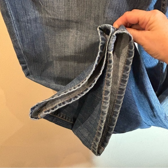 DENVER HAYES SZ 18 Mid Wash Wiskering Boyfriend Style Jeans New with Tag - Picture 5 of 9